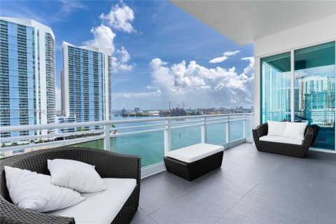 Condo in Miami, Florida, 3 bedrooms № 2080976 - photo 8