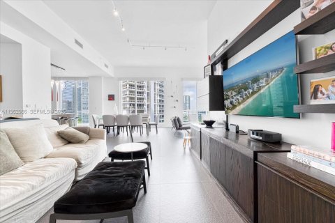Condo in Miami, Florida, 3 bedrooms № 2080976 - photo 17