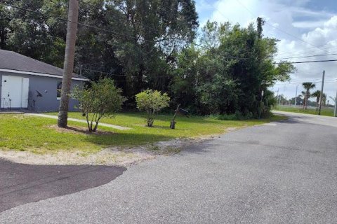 House in St. Lucie, Florida 2 bedrooms, 106 sq.m. № 2178415 - photo 4