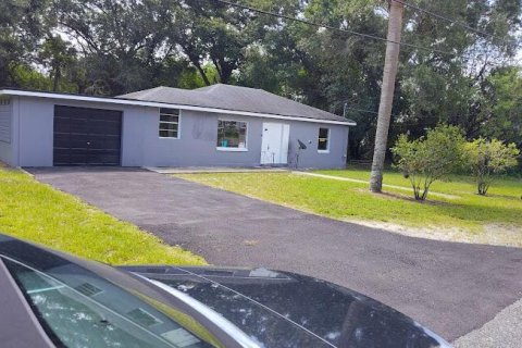 House in St. Lucie, Florida 2 bedrooms, 106 sq.m. № 2178415 - photo 3