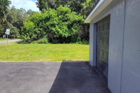 House in St. Lucie, Florida 2 bedrooms, 106 sq.m. № 2178415 - photo 5