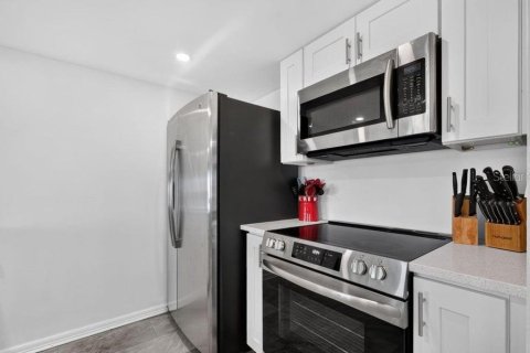 Condo in Flagler Beach, Florida, 3 bedrooms № 2199550 - photo 15