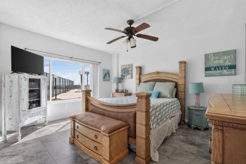 Condo in Flagler Beach, Florida, 3 bedrooms № 2199550 - photo 26