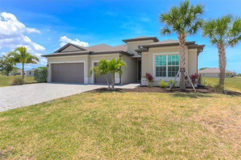 Villa ou maison à vendre à Punta Gorda, Floride: 3 chambres, 225.01 m2 № 2151813 - photo 6