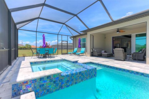Villa ou maison à vendre à Punta Gorda, Floride: 3 chambres, 225.01 m2 № 2151813 - photo 5