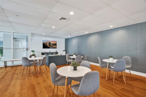 Copropriété à louer à Miami, Floride: 1 chambre, 58.53 m2 № 1946453 - photo 16