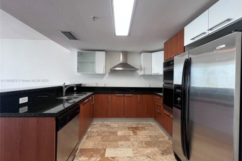 Copropriété à louer à Miami, Floride: 1 chambre, 58.53 m2 № 1946453 - photo 6