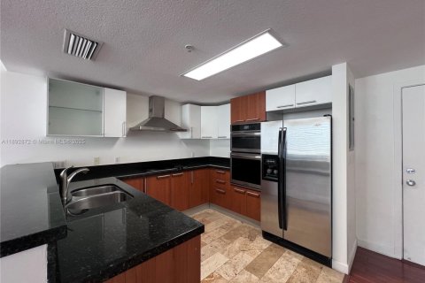 Copropriété à louer à Miami, Floride: 1 chambre, 58.53 m2 № 1946453 - photo 7