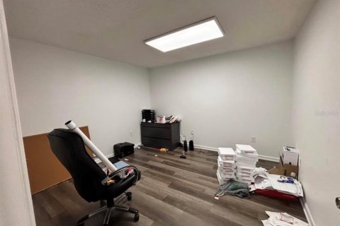 Commercial property in Lakeland, Florida 449.83 sq.m. № 2375566 - photo 6