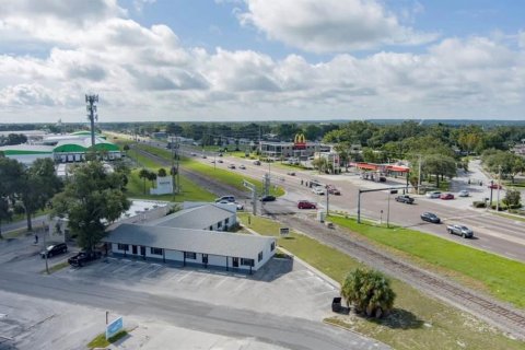 Commercial property in Lakeland, Florida 449.83 sq.m. № 2375566 - photo 2