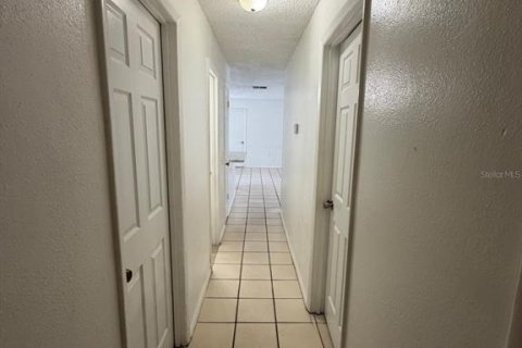Villa ou maison à louer à Orlando, Floride: 4 chambres, 127.09 m2 № 2233941 - photo 9