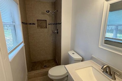 Villa ou maison à louer à Orlando, Floride: 4 chambres, 127.09 m2 № 2233941 - photo 12