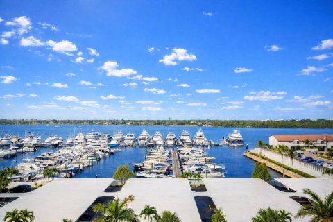 Condo in North Palm Beach, Florida, 2 bedrooms  № 2262334 - photo 11