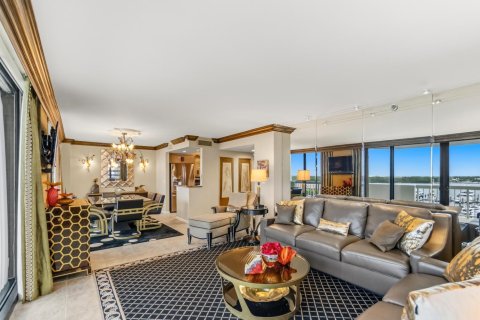 Condo in North Palm Beach, Florida, 2 bedrooms  № 2262334 - photo 14