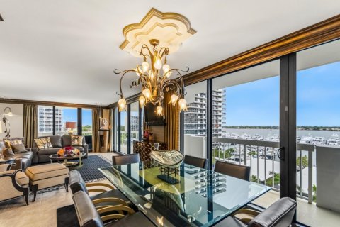 Condo in North Palm Beach, Florida, 2 bedrooms  № 2262334 - photo 9