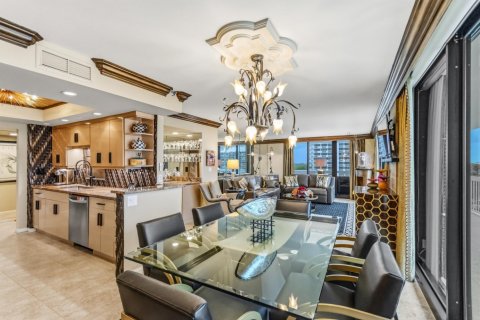 Condo in North Palm Beach, Florida, 2 bedrooms  № 2262334 - photo 10