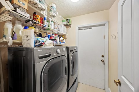 Casa en venta en Cooper City, Florida, 4 dormitorios, 224.64 m2 № 2062649 - foto 12