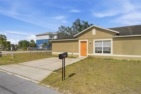Propiedad comercial en venta en Winter Haven, Florida, 6 dormitorios, 180.6 m2 № 2102824 - foto 7