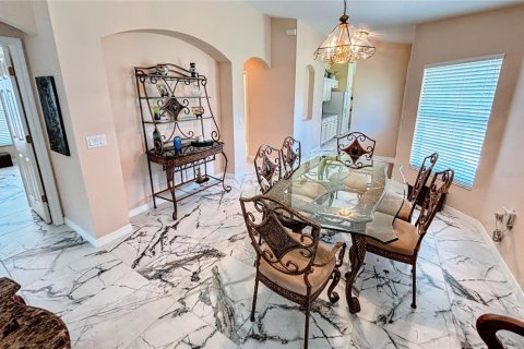 House in Poinciana, Florida 2 bedrooms, 140 sq.m. № 1856545 - photo 10