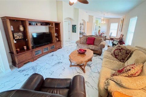 House in Poinciana, Florida 2 bedrooms, 140 sq.m. № 1856545 - photo 7