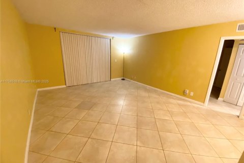 Купить кондоминиум в Санрайз, Флорида 1 спальня, 74.32м2, № 2022547 - фото 5