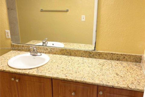 Купить кондоминиум в Санрайз, Флорида 1 спальня, 74.32м2, № 2022547 - фото 14