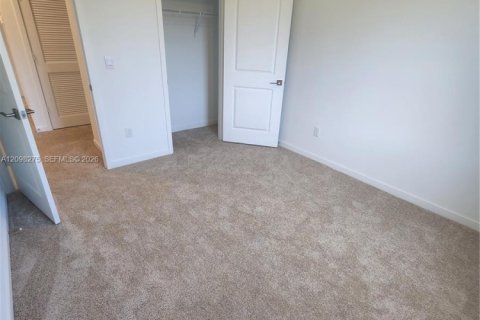 Townhouse in Fort Lauderdale, Florida 4 bedrooms, 172.89 sq.m. № 2393207 - photo 21