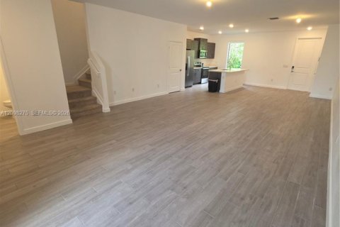 Townhouse in Fort Lauderdale, Florida 4 bedrooms, 172.89 sq.m. № 2393207 - photo 18