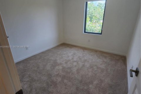 Townhouse in Fort Lauderdale, Florida 4 bedrooms, 172.89 sq.m. № 2393207 - photo 22