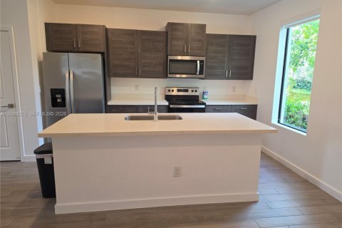 Townhouse in Fort Lauderdale, Florida 4 bedrooms, 172.89 sq.m. № 2393207 - photo 14