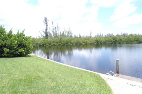Casa en alquiler en Punta Gorda, Florida, 3 dormitorios, 149.29 m2 № 1911858 - foto 19