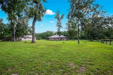House in Fanning Springs, Florida 3 bedrooms, 211.82 sq.m. № 1878084 - photo 13