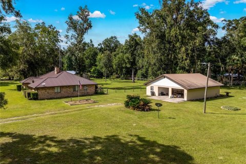 House in Fanning Springs, Florida 3 bedrooms, 211.82 sq.m. № 1878084 - photo 5