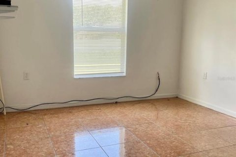 Villa ou maison à vendre à Kissimmee, Floride: 3 chambres, 160.72 m2 № 2280236 - photo 13