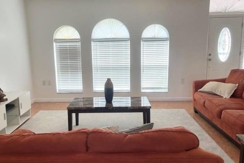 Villa ou maison à vendre à Kissimmee, Floride: 3 chambres, 160.72 m2 № 2280236 - photo 4
