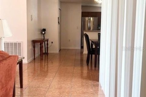 Villa ou maison à vendre à Kissimmee, Floride: 3 chambres, 160.72 m2 № 2280236 - photo 11