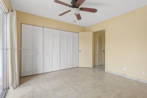 Copropriété à vendre à Deerfield Beach, Floride: 1 chambre, 54.35 m2 № 2011587 - photo 2