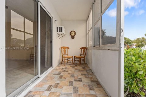 Copropriété à vendre à Deerfield Beach, Floride: 1 chambre, 54.35 m2 № 2011587 - photo 8