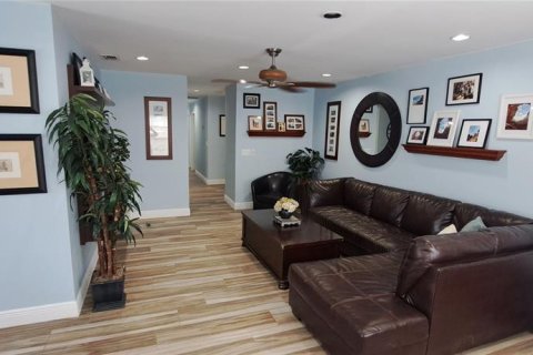 Villa ou maison à vendre à Tampa, Floride: 3 chambres, 160.72 m2 № 2294918 - photo 6