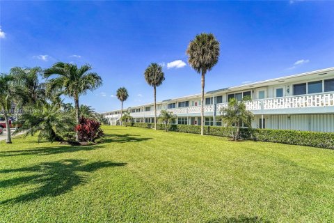 Condo in Hallandale Beach, Florida, 1 bedroom  № 1970772 - photo 25