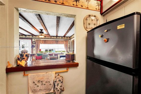 Condo in Hallandale Beach, Florida, 1 bedroom  № 1970772 - photo 10