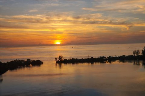 Condo in Hudson, Florida, 2 bedrooms  № 1520754 - photo 22
