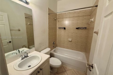 Adosado en alquiler en Cutler Bay, Florida, 3 dormitorios, 123.1 m2 № 2026907 - foto 13