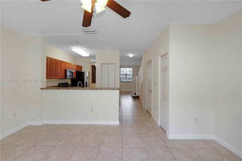 Adosado en alquiler en Cutler Bay, Florida, 3 dormitorios, 123.1 m2 № 2026907 - foto 6