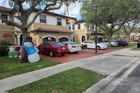 Touwnhouse à louer à Miramar, Floride: 2 chambres, 148.74 m2 № 1973250 - photo 5