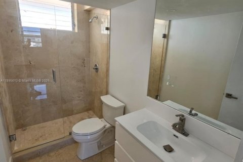 Condominio en alquiler en Aventura, Florida, 1 dormitorio, 71.35 m2 № 1963385 - foto 23
