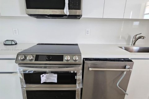 Condominio en alquiler en Aventura, Florida, 1 dormitorio, 71.35 m2 № 1963385 - foto 13