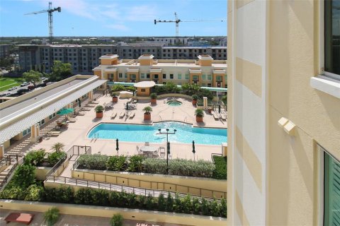Copropriété à louer à Sarasota, Floride: 2 chambres, 121.7 m2 № 2158021 - photo 16
