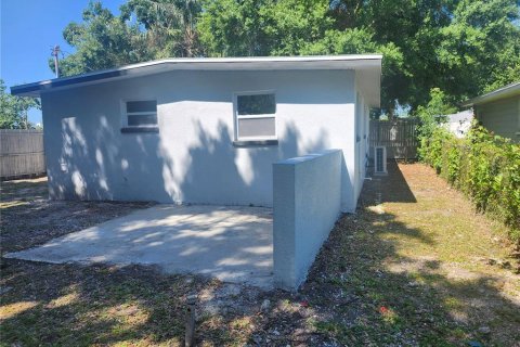 House in Tarpon Springs, Florida 3 bedrooms, 75.81 sq.m. № 1644040 - photo 29