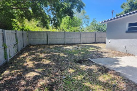 House in Tarpon Springs, Florida 3 bedrooms, 75.81 sq.m. № 1644040 - photo 3